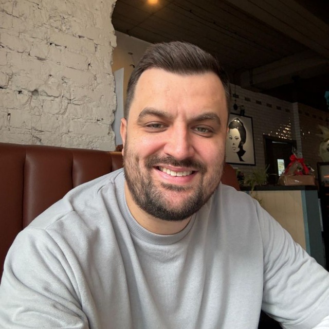 Александр Антонов